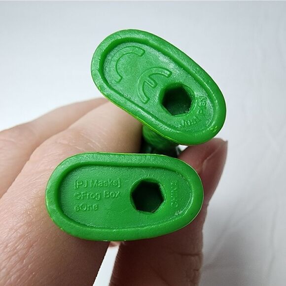 PJ Masks Gekko Frog Box Small 3" Green Figure - Picture 4 of 4